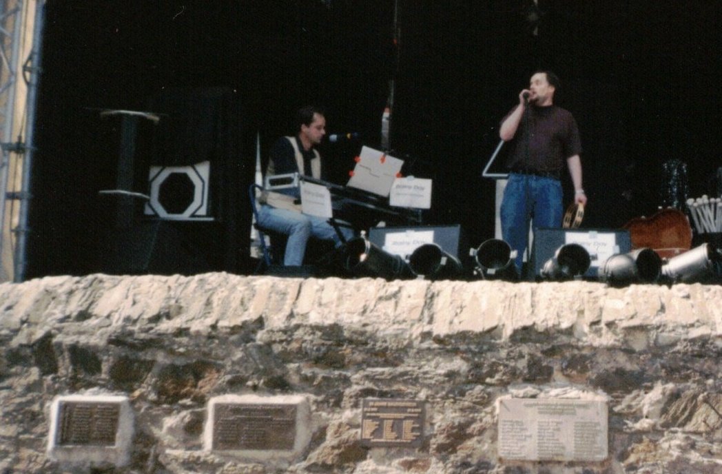 Rainy Day live 2002
